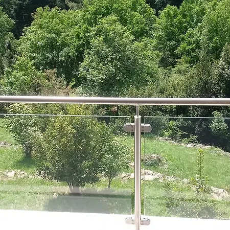 La Vernade Nyaraló *